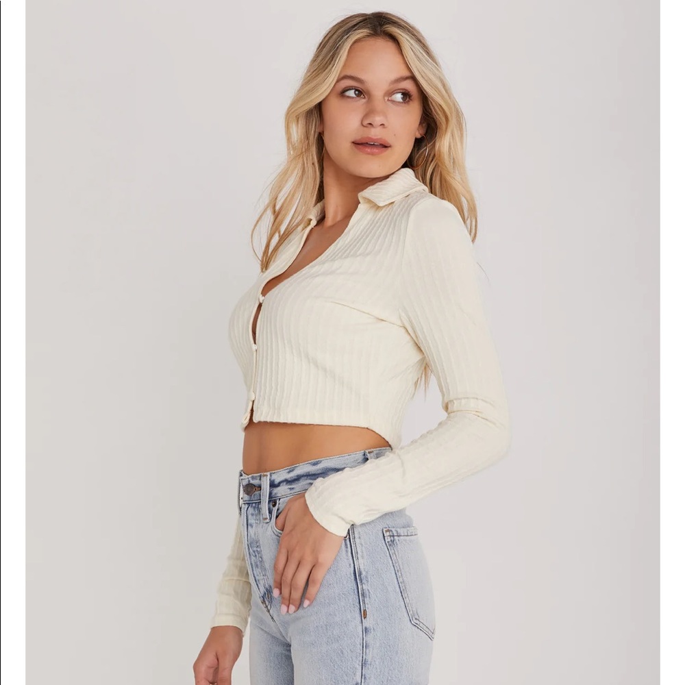 New | Backyard Roses | Collared Crop Knit Cardigan Top Small - Picture 3 of 8